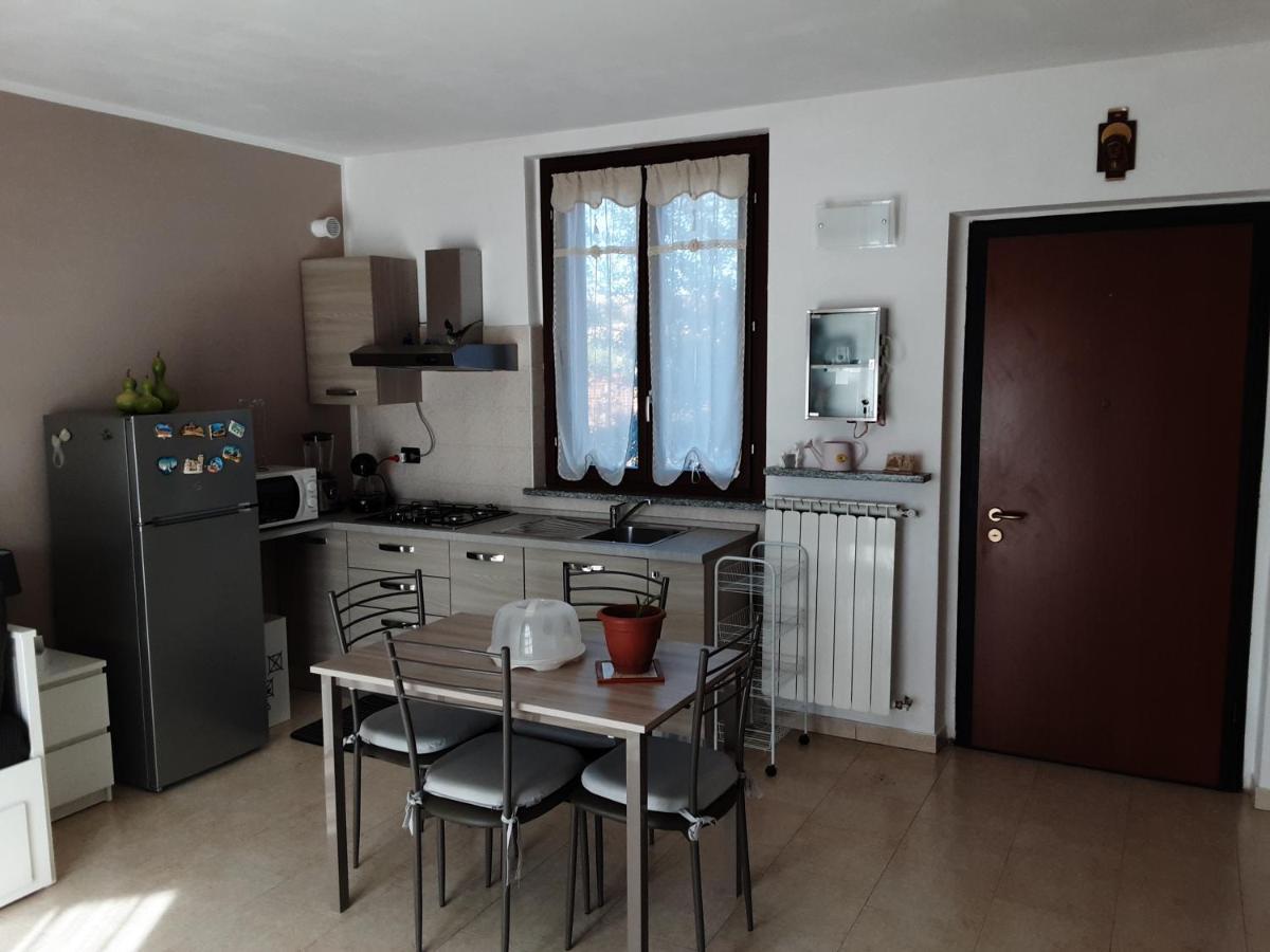 Appartamento Sofia In Zona Residenziale Strategica Wifi Gratuito Carbonara al Ticino Bagian luar foto